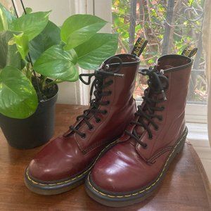 Dr. Martens 1460 in Oxblood